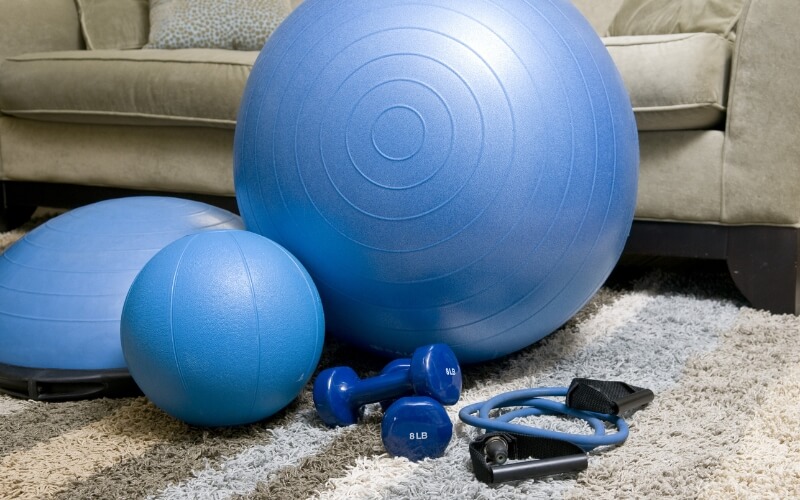 a qualified exercise physiologist can give you an exercise program to improve your fitness and health